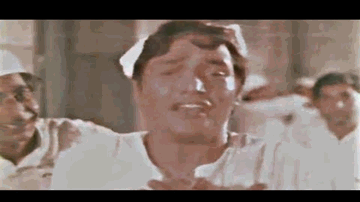 Tamasha Dekho Lyrics - Nirupa Roy | Abhi Bhattacharya | Asit Sen | Kishore Kumar