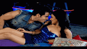 Teri Shirt Da Mai Ta Button Soniye Lyrics - Sarah Jane Dias | Ritesh Deshmukh | Neha Sharma | Meet Bros Anjjan | Sonu Nigam