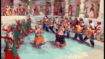 Thirak Thirak Jhom Jhoom Lyrics - Manhar Desai | Anjana | S N Tripathi | Asha Bhosle
