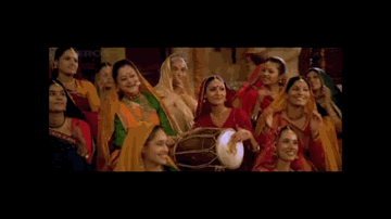 Tu Itni Pagli Kyun Hai Lyrics - Vivek Oberoi | Amrish Puri | Isha Sharvani | Alka Yagnik | Ismail Darbar