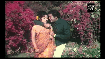 Tujh Mein Hu Main Lyrics - Mala Sinha | Sanjeev Kumar | Shatrughan Sinha | Asha Bhosle