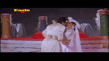 Tujhe Dekhe Bina Dil Lyrics - Pran | Dharmendra | Madhavi | Kavita Krishnamurthy | Shabbir Kumar