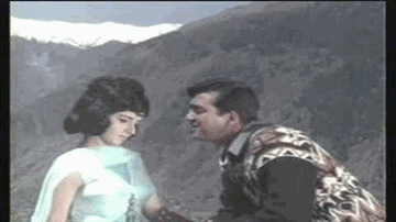 tum agar saath dene kaa vaadaa karo Lyrics - Sunil Dutt | Rajkumar | Vimi | Mahendra Kapoor