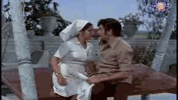Udh Jaati Thi Bul Bul Lyrics - Asrani | Shatrughan Sinha | Leela Mishra | Mohammed Rafi