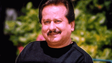 Usko Gale Lagana Saqi Lyrics - Pankaj Udhas