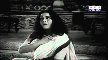 Wah Re Wah Bhagwan Lyrics - Raaj Kumar | Prithviraj Kapoor | Premnath | Krishna Kalle | Suman Kalyanpur