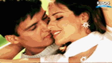Woh Chand Pe Titli Lyrics - Jimmy Shergill | Rakesh Bedi | Saloni Aswani | Shreya Ghoshal | Udit Narayan