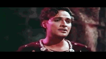 Woh Jab Yaad Aaye Lyrics - Helen | Mahipal | Aruna Irani | Lata Mangeshkar | Mohammed Rafi