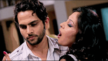 Yahan Koyee Nahi Lyrics - Dinesh Hingoo | Sunil Pal | Vineet Bhardwaj | Tarannum Malik