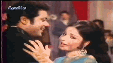 Ye Mera Pehla Pehla Lyrics - Nirupa Roy | Rakhee | Simi Garewal | Asha Bhosle