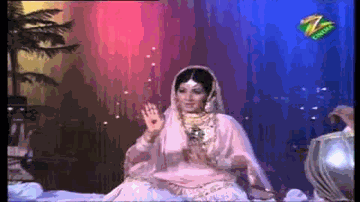 Zamane Mein Aji Lyrics - Dharmendra | Ajit | Rakhee | Lata Mangeshkar