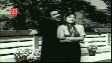 Zara Bachke Chalna Lyrics - Tun Tun | Maruti | Nishi | Asha Bhosle | Mohammed Rafi