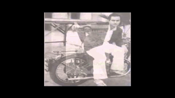 Zara Bolo Kya Logi Lyrics - Kusum Mantri | Mukesh Chand Mathur (Mukesh)