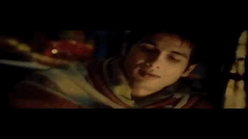 Zara Si Mehndi Laga Do Lyrics - Shahid Kapoor | Sonam Kapoor | Anupam Kher | Shreya Ghoshal | Sonu Nigam