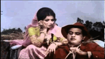 Zaraa Haule Haule Chalo Lyrics - Mumtaz | Pran | Sharmila Tagore | Asha Bhosle